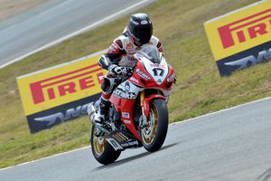 Herfoss beneath Wakefield Park best lap in ASBK on Friday