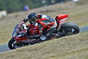 Eventful Wakefield Park ASBK round for Jones