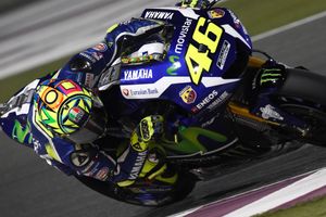 Rossi signs extension with Yamaha through 2018 season