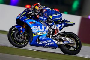 Vinales climbs to the top on day two in Qatar