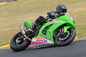 Walters scores first AFX-SBK pole position of the season