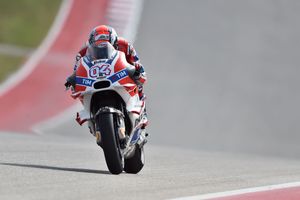 Dovizioso stakes claim for second 2017 Ducati seat