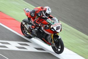 Haslam edges O'Halloran for Silverstone BSB pole