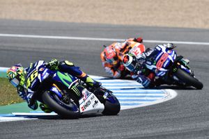 Rossi dominates for MotoGP race victory at Jerez