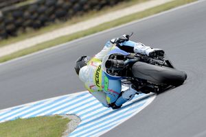 Scott recovering from broken lower leg in Spain