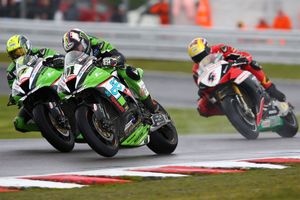 Haslam and Cooper share Oulton Park BSB victories