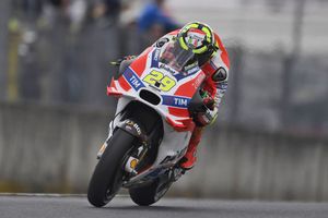 Iannone leads the way at Mugello on Friday