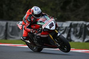 O'Halloran secures BSB front row at Oulton Park