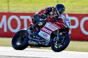 Jones heads west with Desmosport Ducati squad