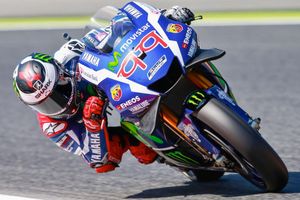 Lorenzo leads tragic opening day at Catalunya
