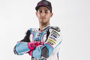 Luis Salom passes following Spanish Moto2 incident