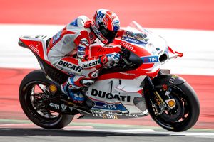 Stoner inside top three at Austrian test despite late crash