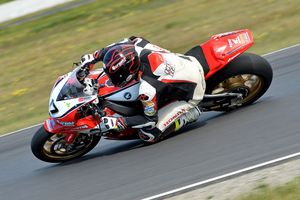 Herfoss dominant as Winton ASBK testing concludes