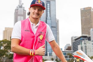 Miller takes lead in charity race to $1-million