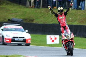 Byrne clinches 2016 British Superbike Championship