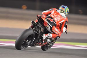 Davies does the Qatar double to conclude WorldSBK season