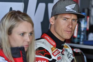 Herfoss to defend ASBK crown with Honda in 2017