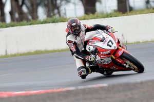 Herfoss on provisional ASBK pole position at Winton