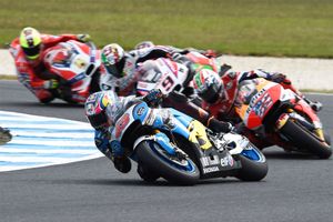 'Good old-fashioned scrap' results in Phillip Island top 10 for Miller