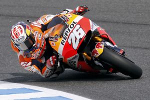 Aoyama called in at home GP after Pedrosa breaks collarbone