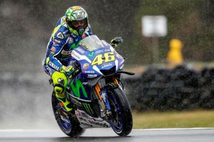 Rossi calls for organisers to move Australian MotoGP date