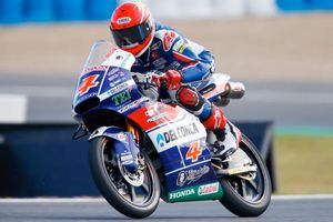Moto2 and Moto3 teams prepare for 2017 at Jerez
