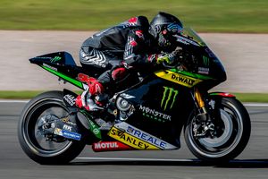 Monster Yamaha Tech3 rookies settle into MotoGP at Valencia