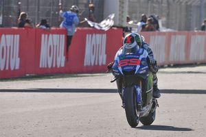 Lorenzo caps off Yamaha career with Valencia MotoGP win