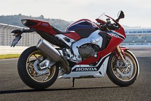 Pricing confirmed for 2017 Honda CBR1000RR and CBR1000RR SP