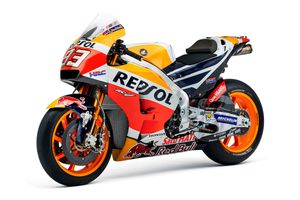 Latest Repsol Honda unveiled at 2017 team launch