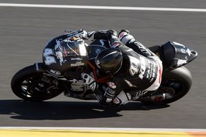 Red Bull KTM teammates shine in Valencia testing