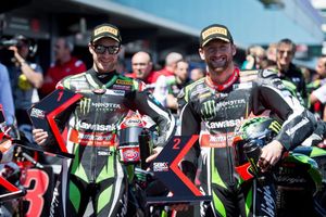Kawasaki's Rea and Sykes 1-2 in Phillip Island Superpole