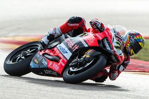 Wallpaper: Chaz Davies