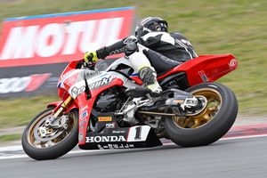 Herfoss on provisional ASBK pole position at Winton