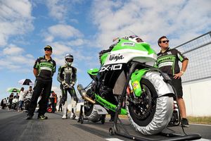 Kawasaki riders power on at round three of the 2017 Australian Superbike Championship