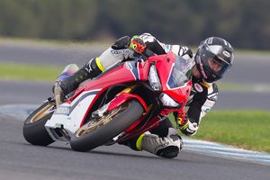 Honda teammates shakedown new CBR1000RR SP2