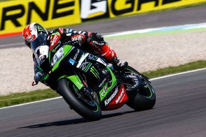 Rea leads Kawasaki 1-2-3 on Friday at Donington Park WorldSBK