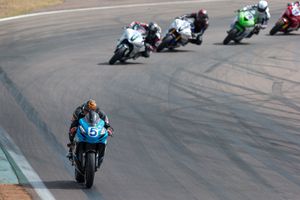 Collins shares wins with Toparis for Darwin Supersport victory
