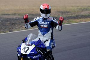 Maxwell races to championship lead in ASBK