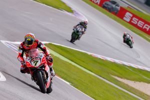 Davies wins opening WorldSBK affair at Lausitzring