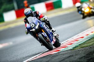 Hook re-signs with TSR Honda for complete 2017-2018 EWC series