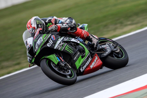Rea fastest in Friday WorldSBK practice at Magny-Cours