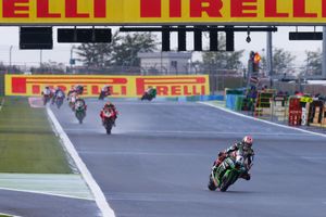 Rea crowned 2017 WorldSBK champion with race one win in France