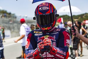 Wrist injury puts Bradl out for remainder of WorldSBK season