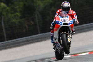 Dovizioso fastest in differing Friday conditions at Sepang