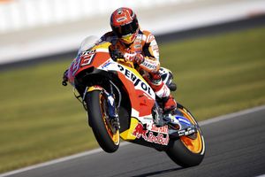 Marquez charges to MotoGP pole at Valenica finals