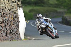 Brookes re-signs with Norton for Isle of Man TT