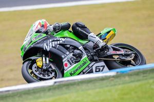 Dunlop's Staring scores Phillip Island ASBK victory