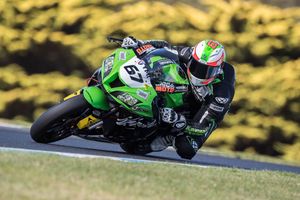 Kawasaki BCperformance and Staring win ASBK opener at Phillip Island