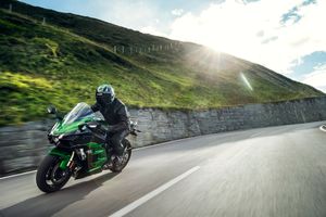 The 2018 Ninja H2 SX SE has been released for sale in Australia